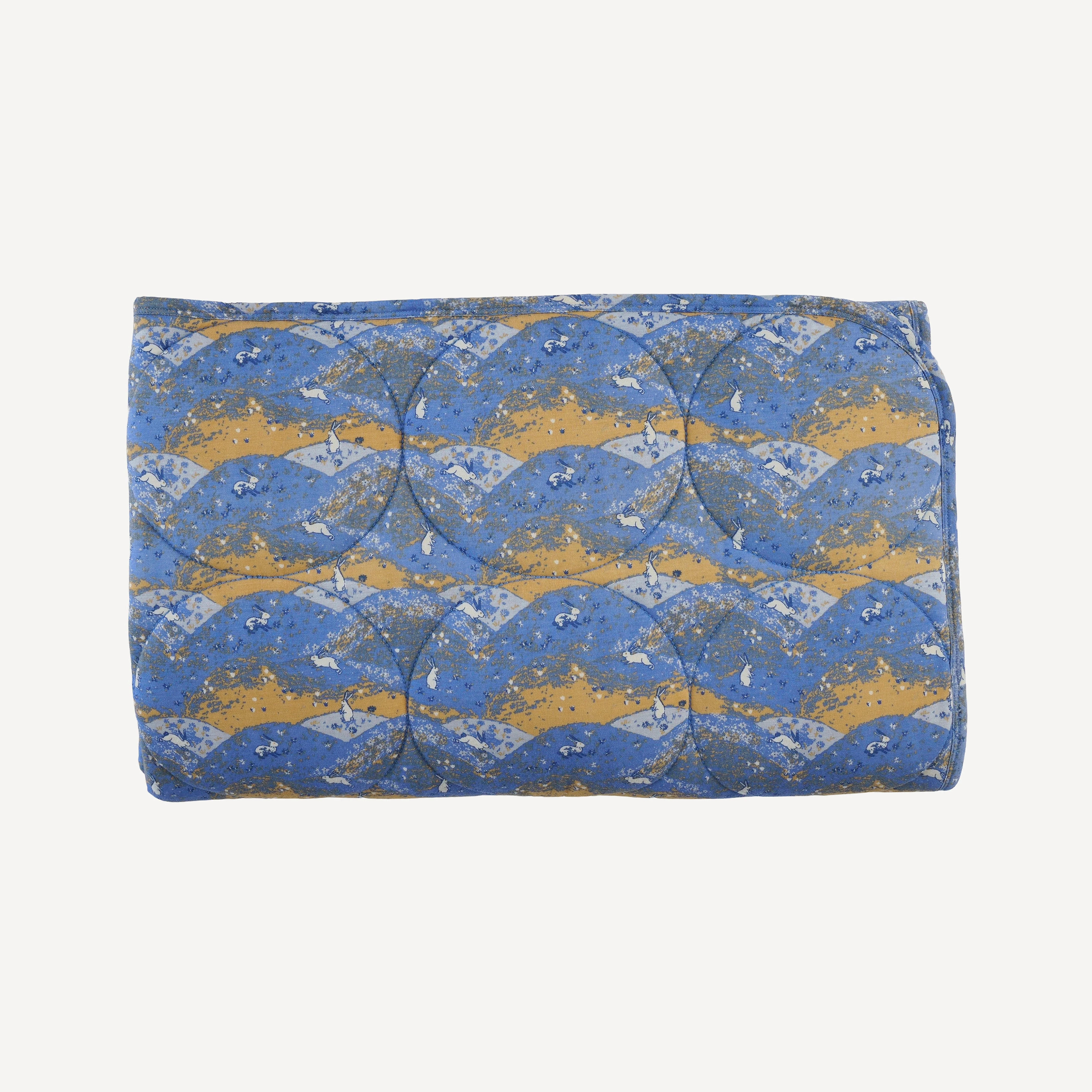 classic circle quilt | bunny fields | bamboo