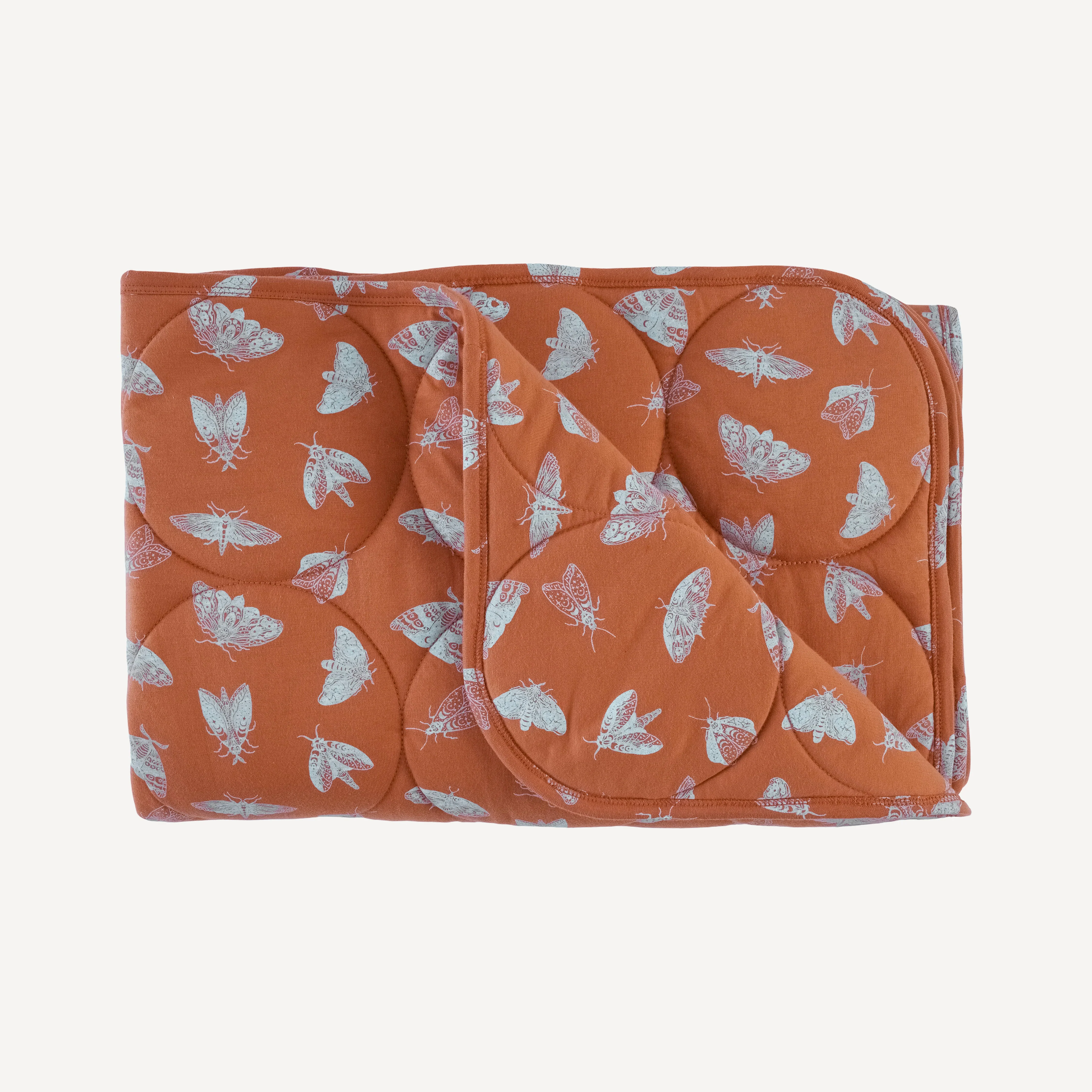 classic circle quilt | spicy moth scatter | organic cotton jersey - Image 3