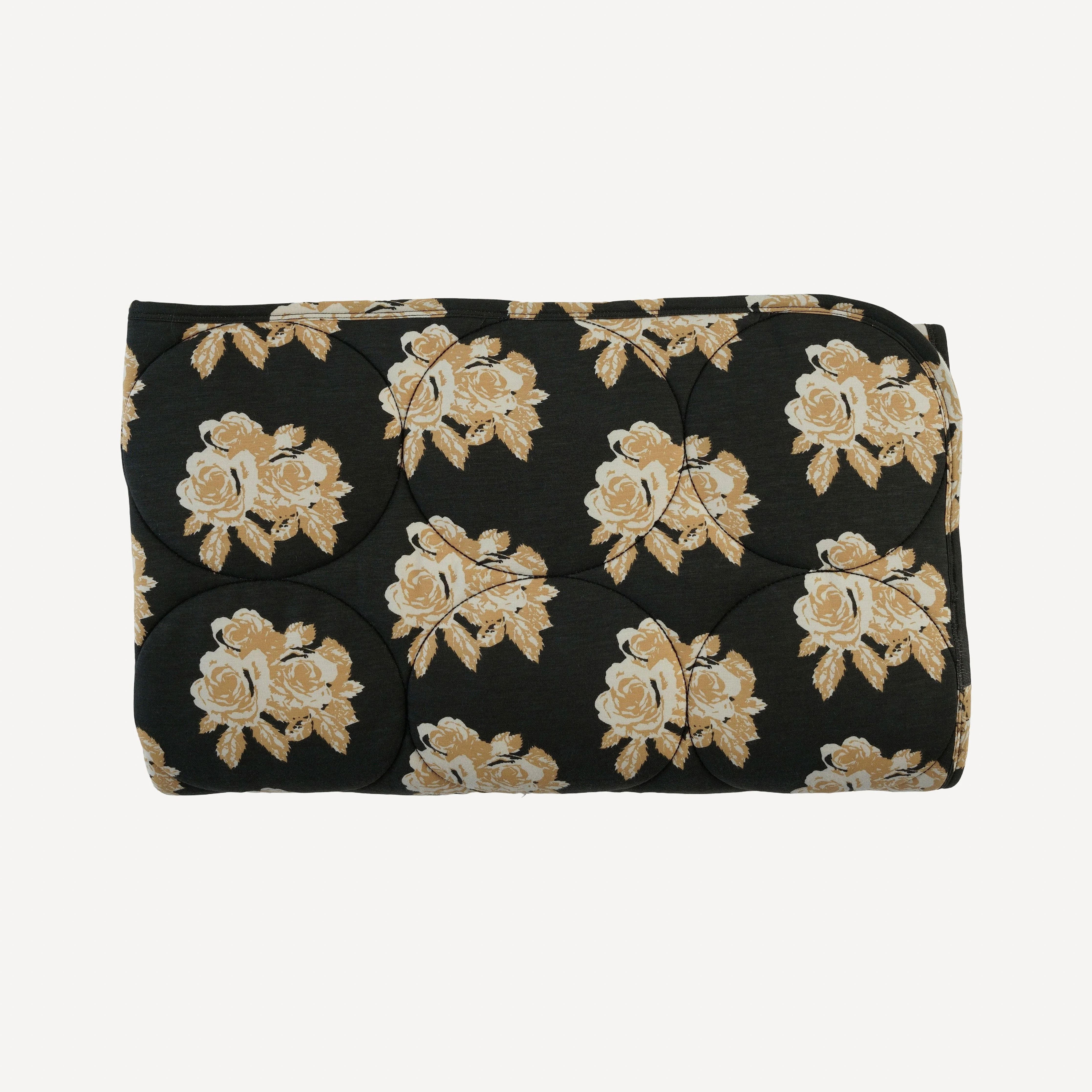 classic circle quilt | taffy rose | bamboo