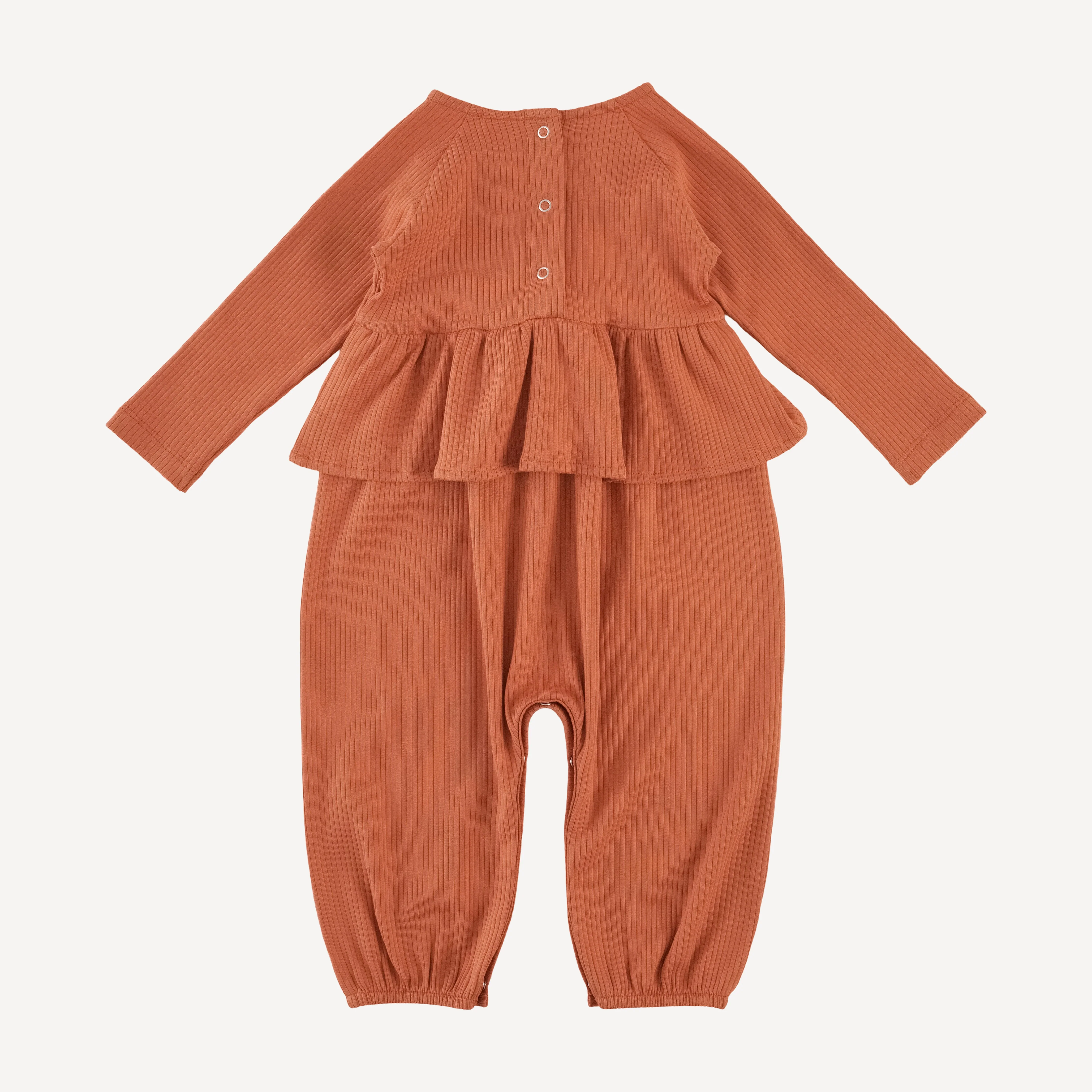 long sleeve ruffle romper | rust | organic cotton single rib - Image 3